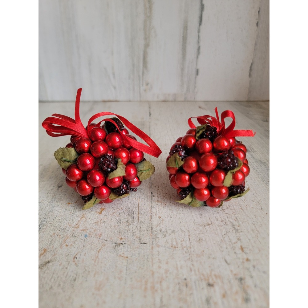 Vintage holly cranberry ball berry ornament Xmas set mistletoe home